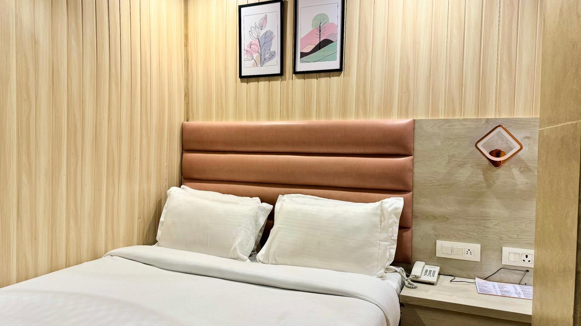 Hotel Pride Inn - 800 Mts From Mall Road Mussoorie Esterno foto